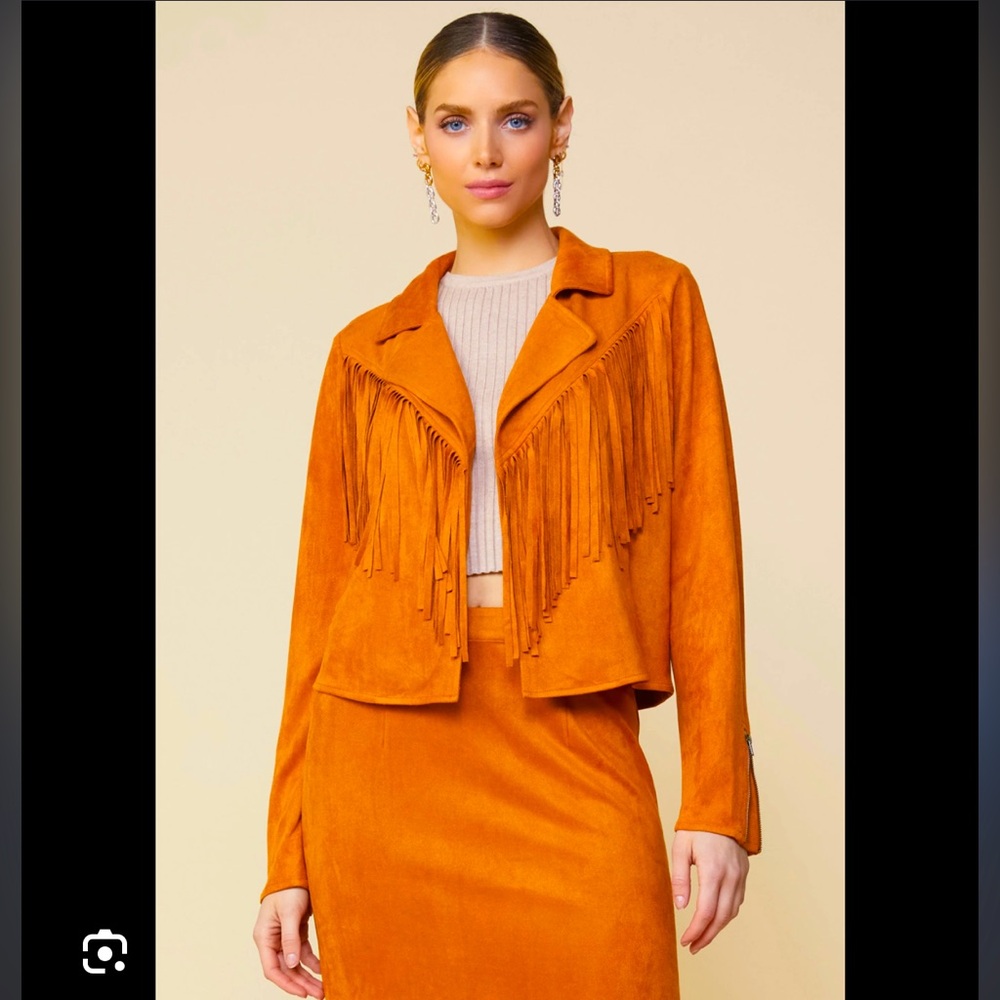 Skies are blue faux suede Women's Fringe Jacket in camel 1x nwt